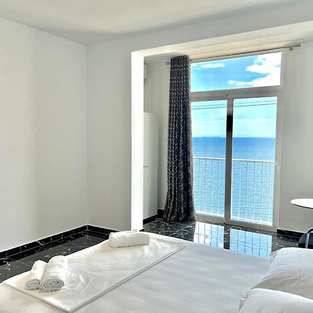 Redi'S Seaview Apartments Saranda Zewnętrze zdjęcie