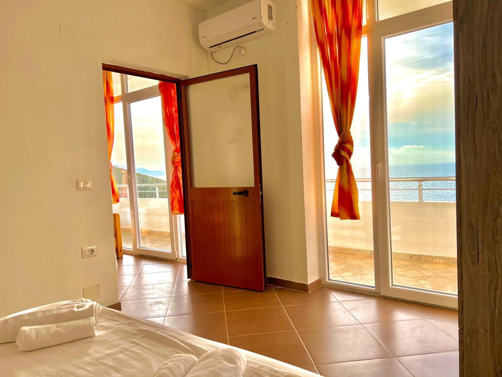 Redi'S Seaview Apartments Saranda Zewnętrze zdjęcie