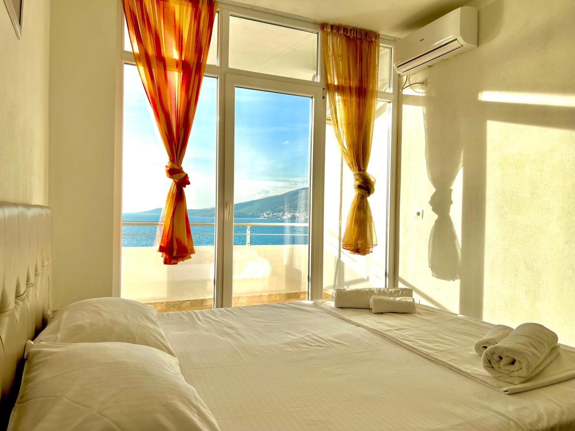Redi'S Seaview Apartments Saranda Zewnętrze zdjęcie