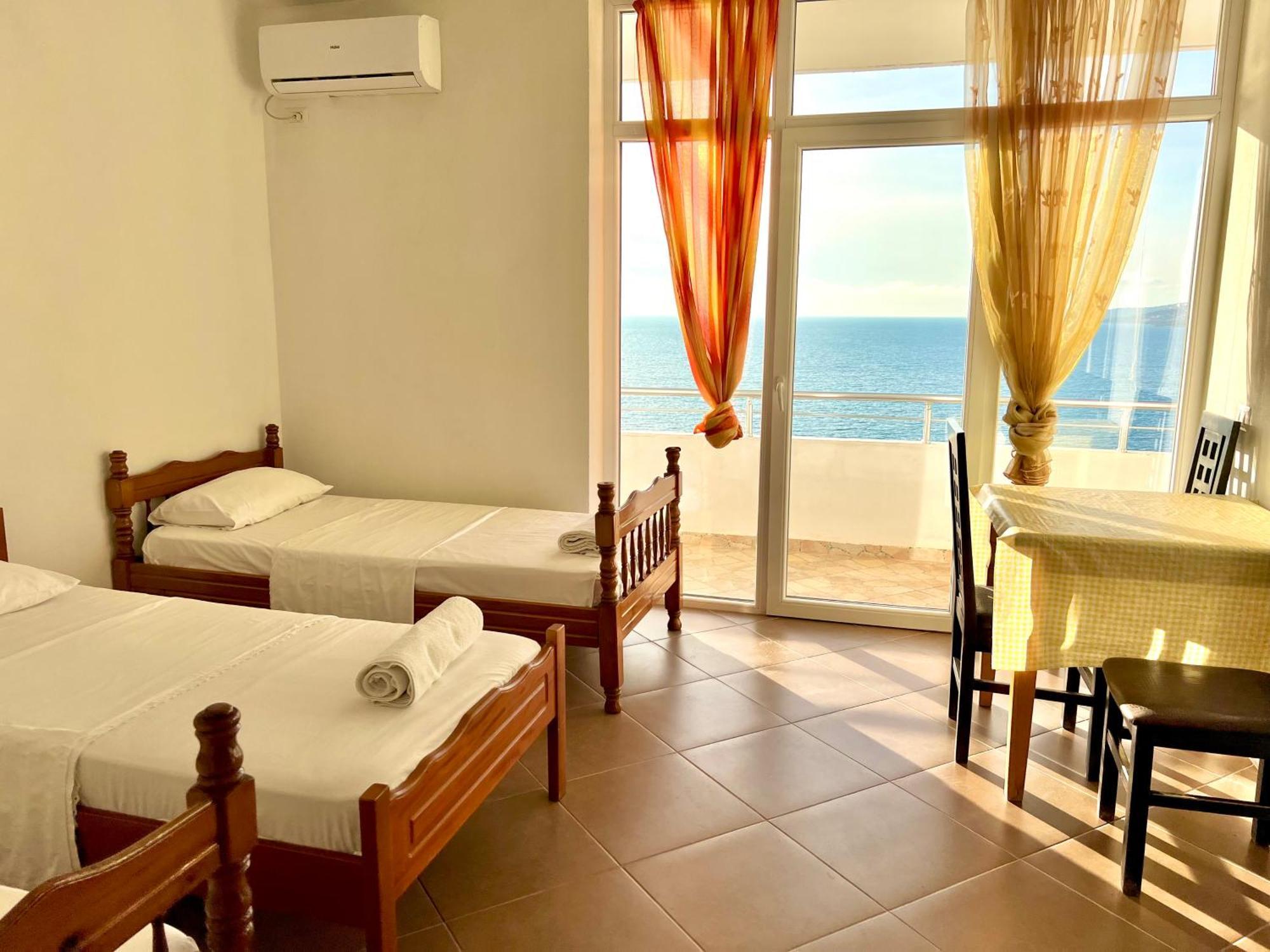 Redi'S Seaview Apartments Saranda Zewnętrze zdjęcie