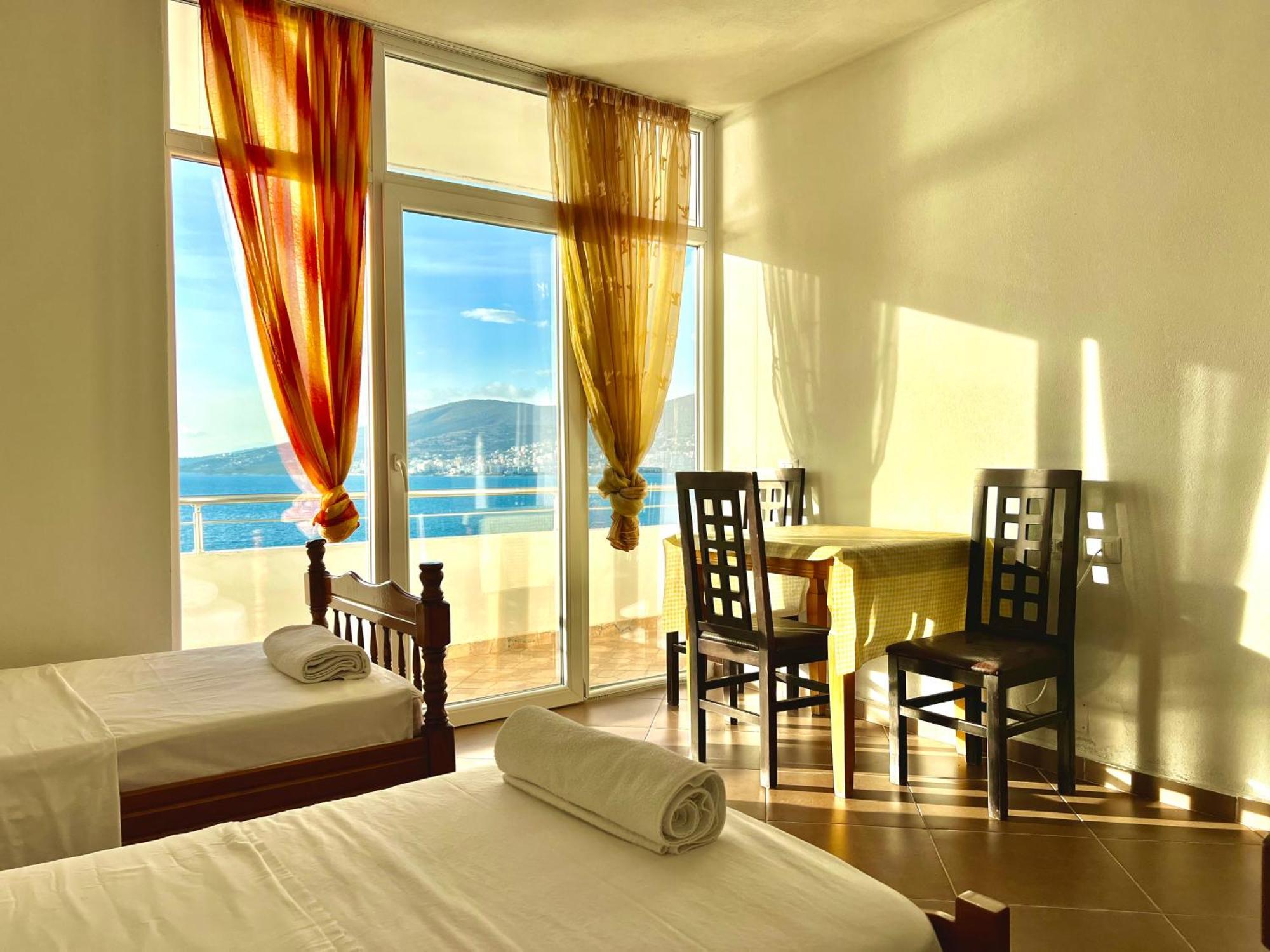 Redi'S Seaview Apartments Saranda Zewnętrze zdjęcie