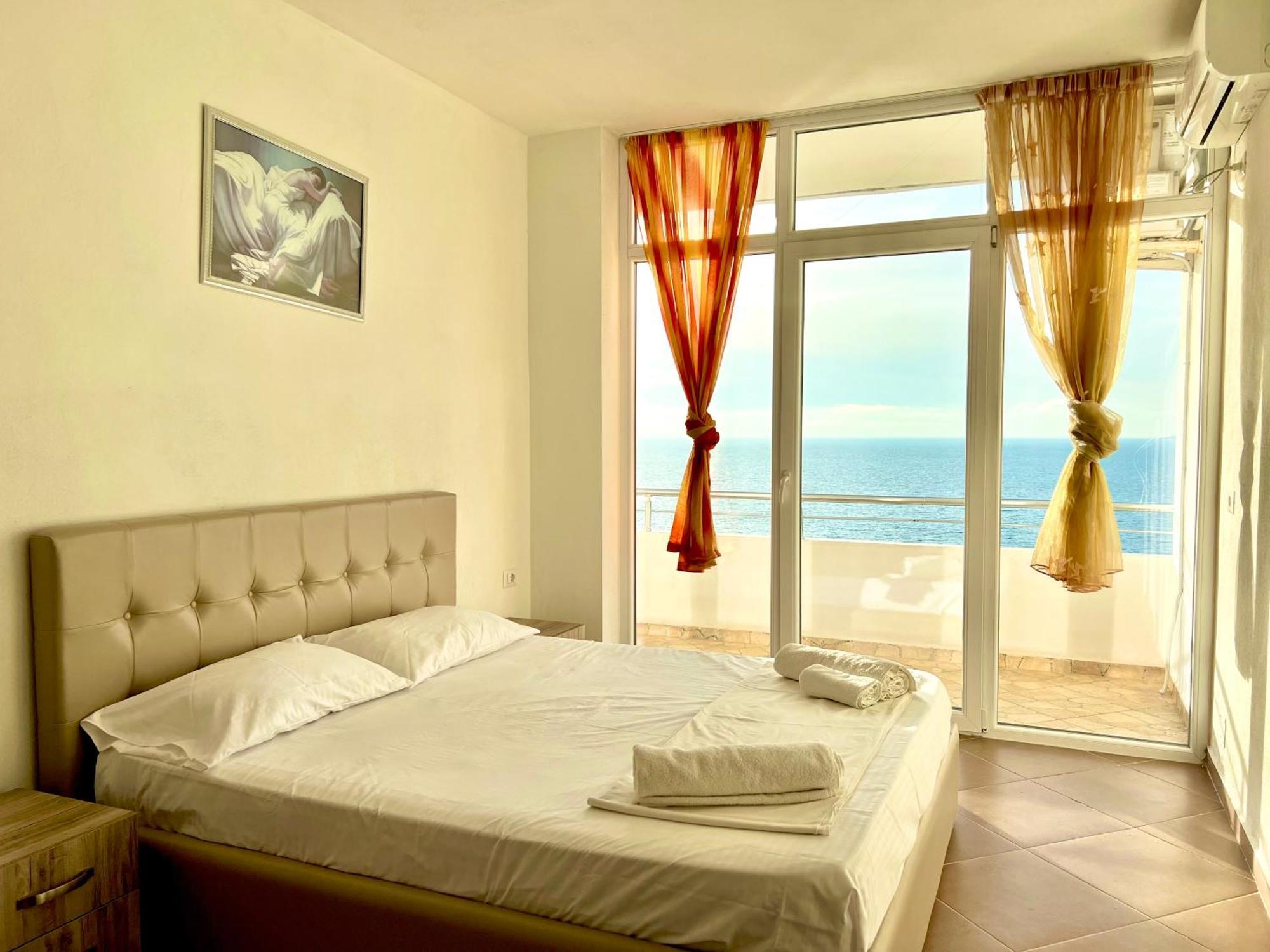 Redi'S Seaview Apartments Saranda Zewnętrze zdjęcie