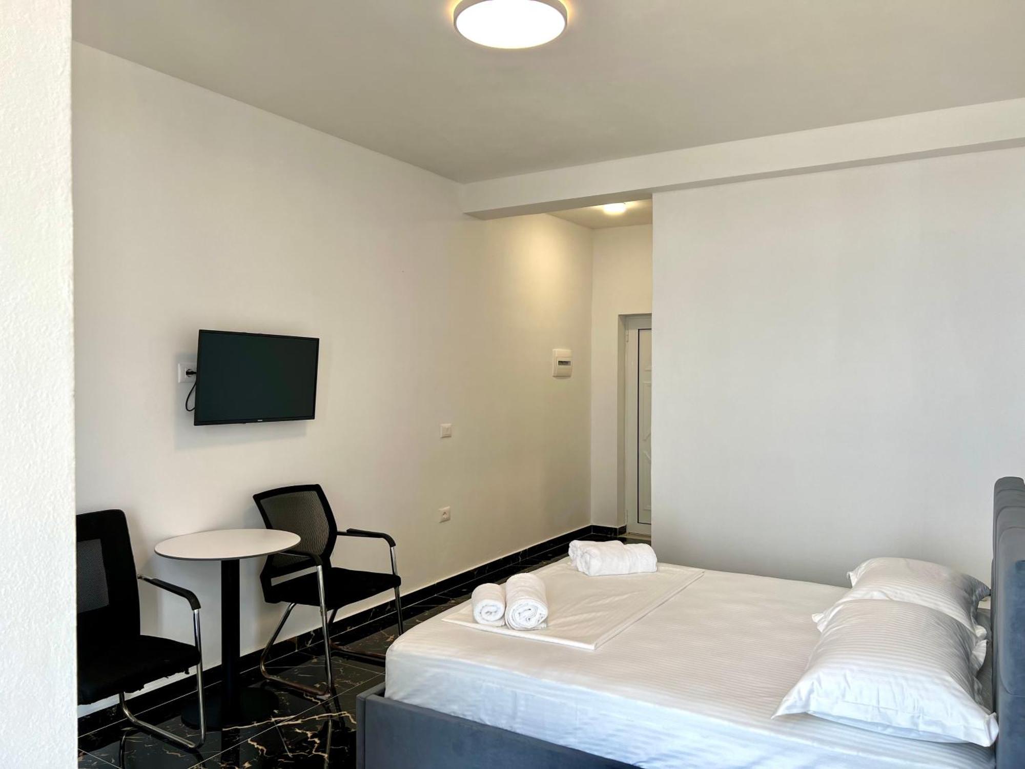 Redi'S Seaview Apartments Saranda Zewnętrze zdjęcie