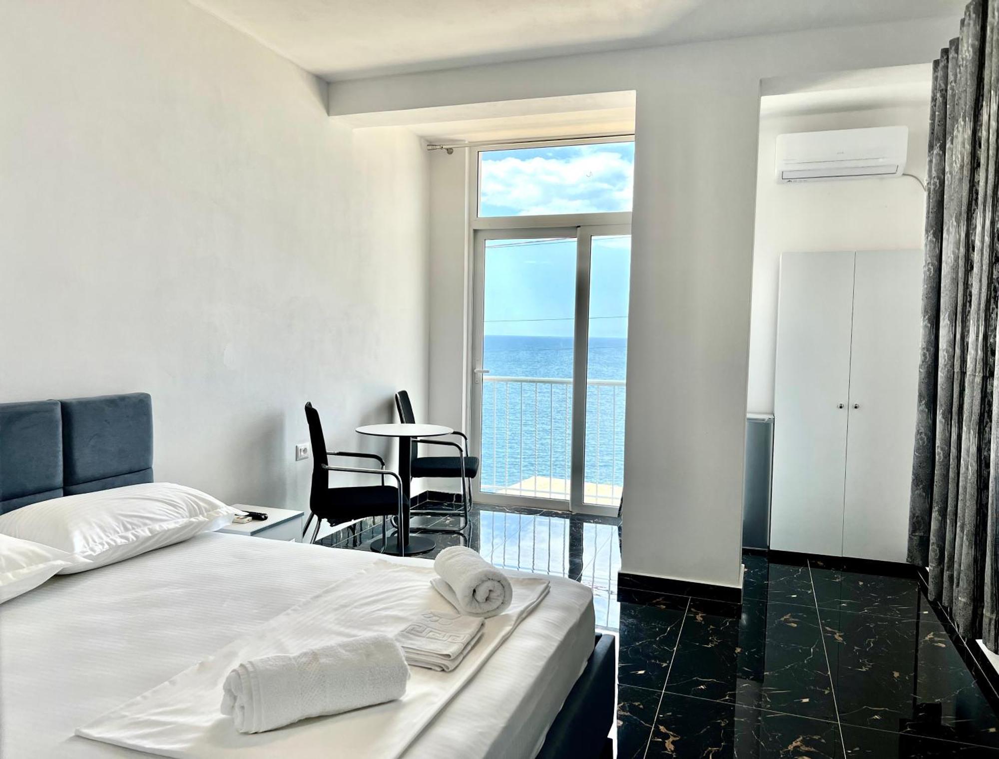 Redi'S Seaview Apartments Saranda Zewnętrze zdjęcie