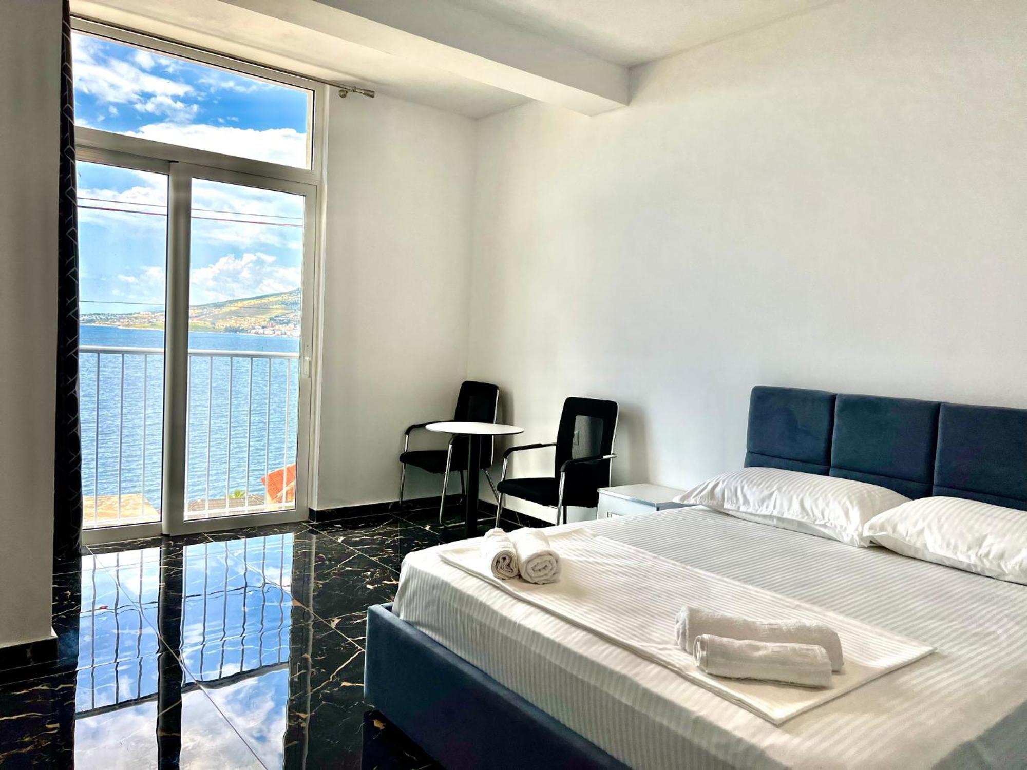 Redi'S Seaview Apartments Saranda Zewnętrze zdjęcie