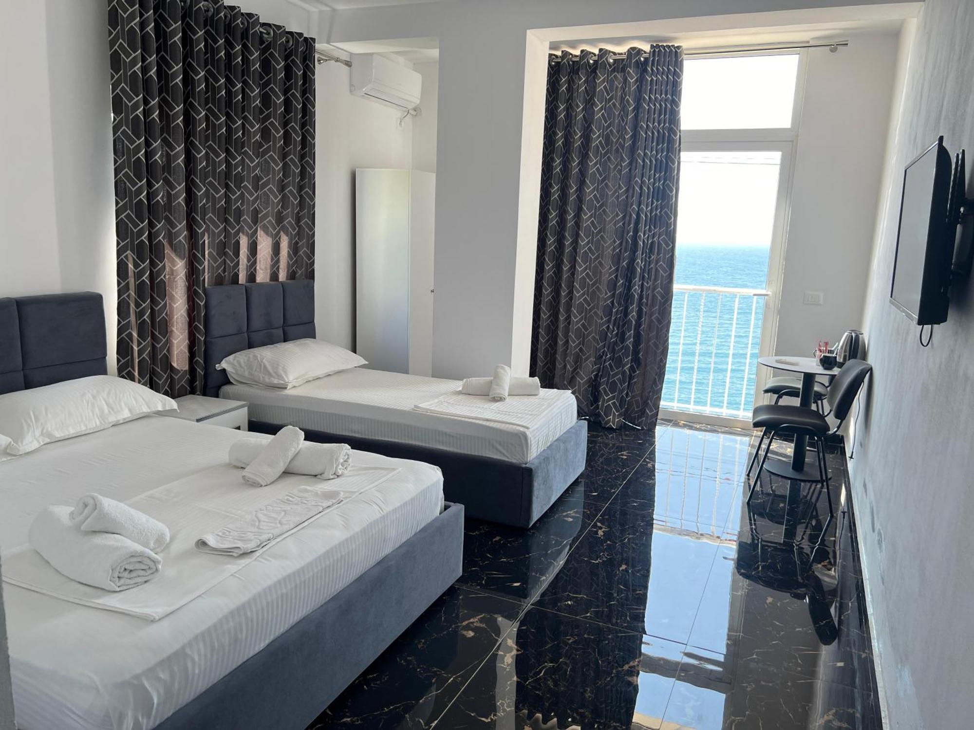 Redi'S Seaview Apartments Saranda Zewnętrze zdjęcie
